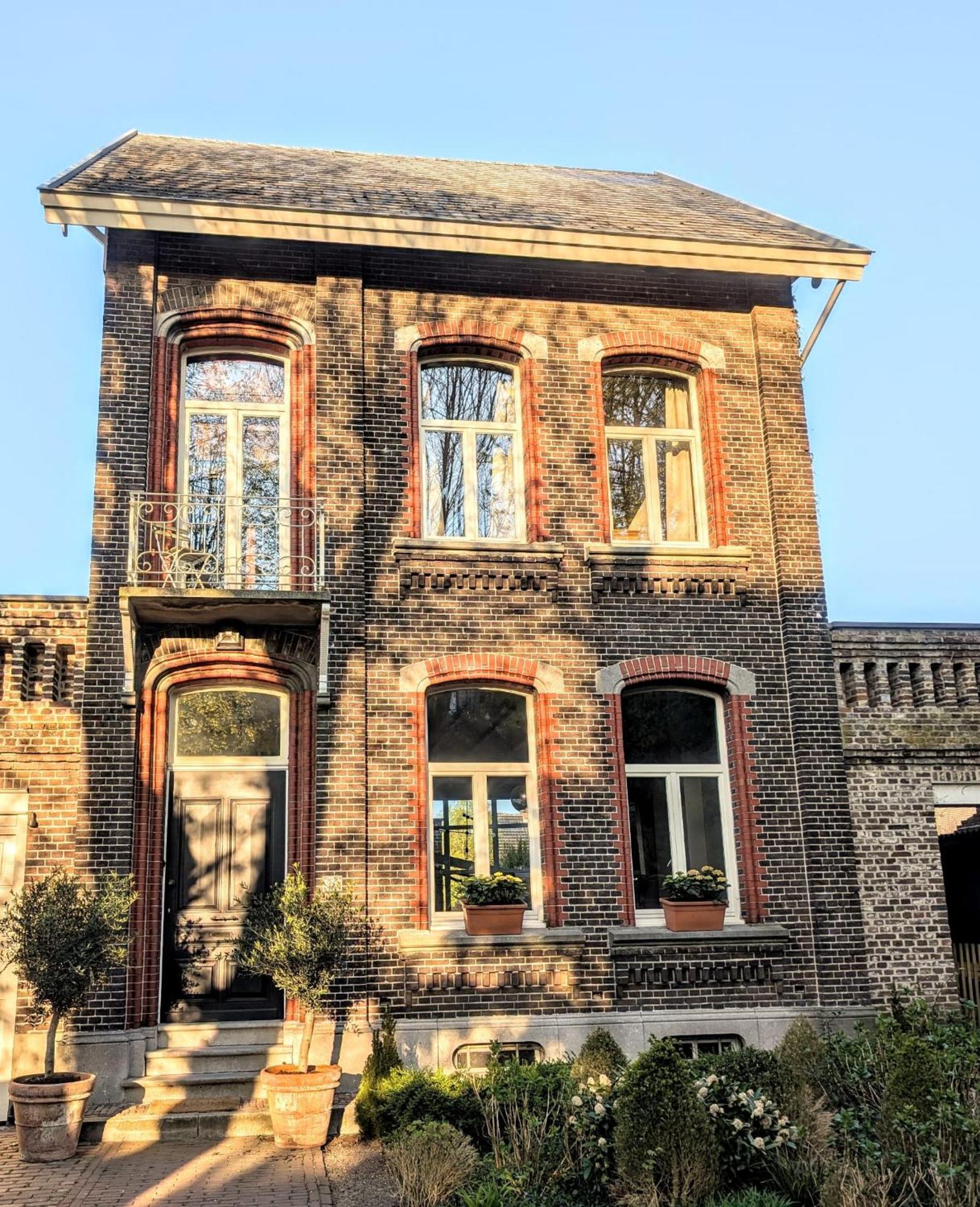 Historic Heritage Mansion Neerpelt